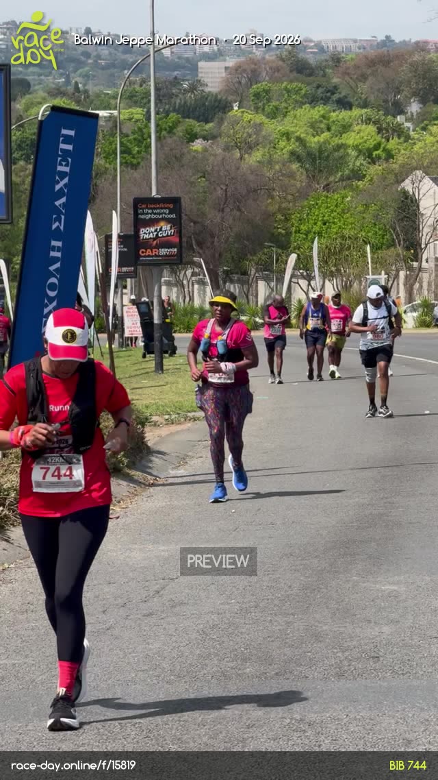 Runner Bib 744