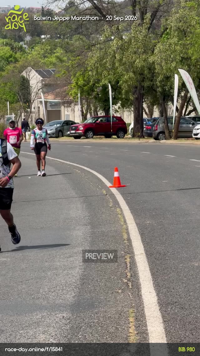 Runner Bib 980